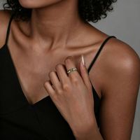 Bague en laiton plaqué or 14 carats avec pierre verte, bague ouverte torsadée, bague large et audacieuse à deux pierres pour femme, vente en gros