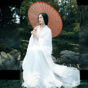 Robe Hanfu blanche en mousseline de soie, style ancien pour femmes, pour la photographie - Product Image 1