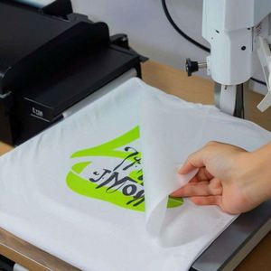 Láminas de Película para Impresión por Transferencia de Calor en Prendas de Vestir, Origen Estadounidense - Product Image 4