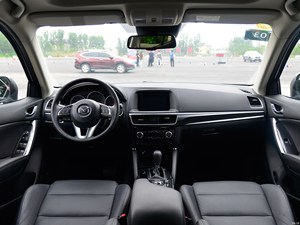<span class=keywords><strong>Mazda</strong></span> <span class=keywords><strong>CX</strong></span>-<span class=keywords><strong>5</strong></span> <span class=keywords><strong>2015</strong></span>, 2.5L, Automático, 4x4, Edición Premium, SUV, Asientos de Cuero, Faros LED, Techo Corredizo, Portaequipajes de Aluminio, Pantalla Táctil Euro - Product Image 4