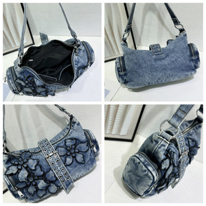 Borsa Vintage in Denim Blu con Bellissimi Ricami Floreali; Questa Borsa a Tracolla Ha una Tasca Laterale con Cerniera - Product Image 4