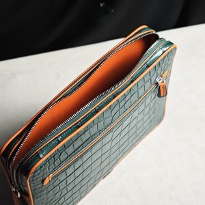 Pochette artisanale moderne de luxe en cuir d'alligator véritable – Pochette homme haut de gamme pour anniversaire - Product Image 6
