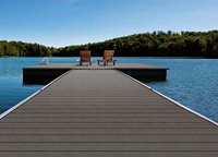 Terrasse extérieure résistante aux intempéries pour piscine, jardin et aménagement paysager, en WPC avec surface à grain de bois