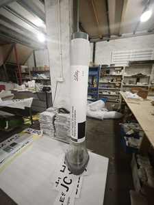 Maquette de stylo injecteur grandeur nature en fibre de verre renforcée sur mesure, 1,8 mètre (6 pieds) de haut, pour exposition - Product Image 6