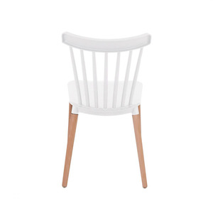 Sillas de comedor Winsor de plástico populares con patas de madera a bajo precio, venta al por mayor nórdica de fábrica - Product Image 5