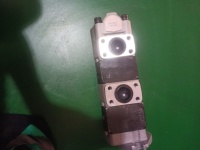 Bomba de Engranajes Hidráulicos STYA STYB STYA27.27.5E1H1-R189 STYA27275R189 para Cargadora Compacta sobre Orugas Takeuchi TL8