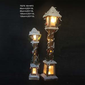 Farola LED de madera hecha a mano <span class=keywords><strong>para</strong></span> uso en interiores Farola de jardín <span class=keywords><strong>para</strong></span> vacaciones Navidad Fábrica al por mayor - Product Image 4