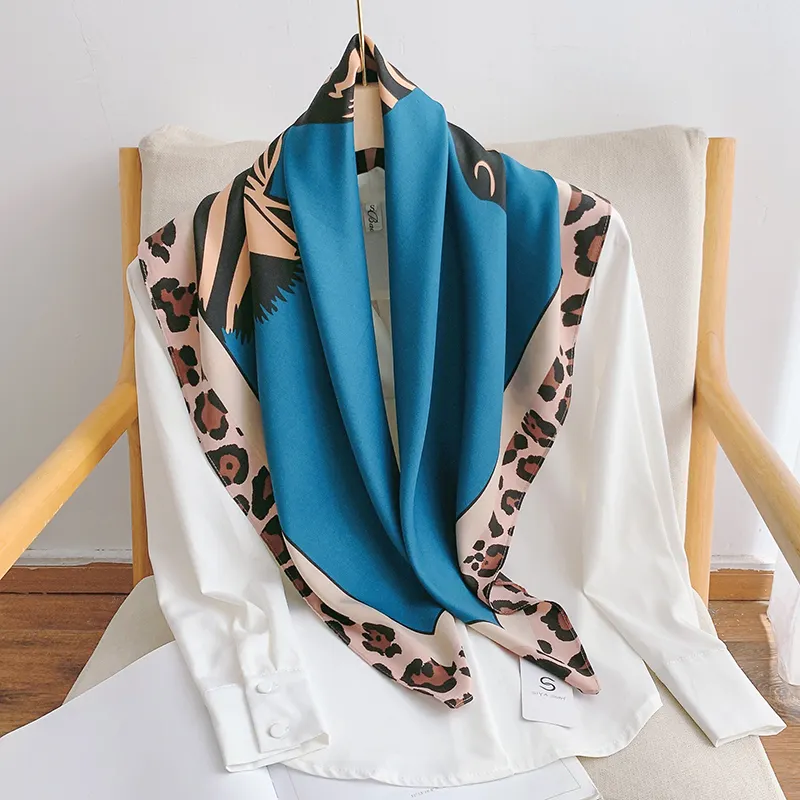 Lenço de seda com sarja 90x90 cm para mulheres, lenço de cetim estampado com design personalizado, ideal para venda em 2024, ideal para uso em lenços elegantes