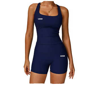 Conjunto de yoga de punto acanalado con logo personalizado al por mayor para mujer: top sin mangas con cuello cuadrado y shorts de compresión de cintura alta, conjunto de dos piezas para gimnasio - Product Image 1