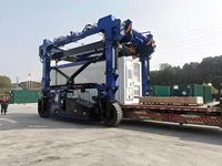 Chariot élévateur à conteneurs automatique de 45 tonnes, grue à conteneurs pour le levage de conteneurs de 20 pieds et 40 pieds