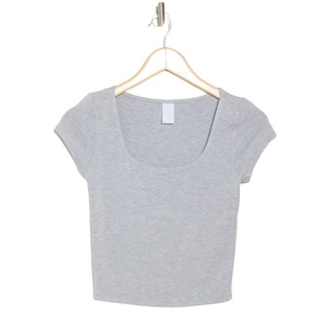 ผู้ผลิตเสื้อยืดแฟชั่นผู้หญิงแบบครอป ผลิตจากโพลีเอสเตอร์ถัก สไตล์วินเทจ ราคาถูก ลายพิมพ์ 3 มิติ สำหรับฤดูร้อน ขายส่ง - Product Image 3