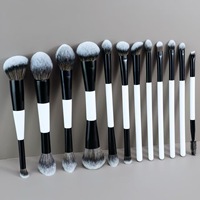 Set Kuas Makeup Label Pribadi Kustom Profesional Vegan Bebas Kekejaman Bulu Sintetis Eyeshadow Dua Sisi Aluminium