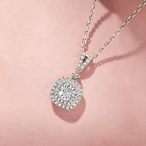 Collier SGARIT personnalisé avec double halo de diamants en or 18 carats, bijoux fins de laboratoire, protection et embracement émotionnel pour femmes. - Product Image 2