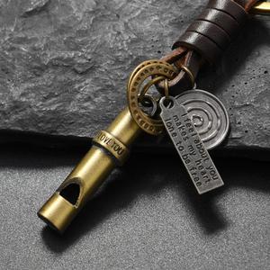 พวงกุญแจหนังถักมือพร้อมจี้นกหวีดโลหะสีบรอนซ์โบราณแบบวินเทจ - Product Image 3