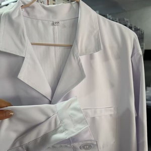 Blouse de laboratoire blanche personnalisée à manches longues, blouse de médecin, uniforme d'hôpital, infroissable, 92% T 7% C 1% fibre conductrice pour le personnel médical - Product Image 1