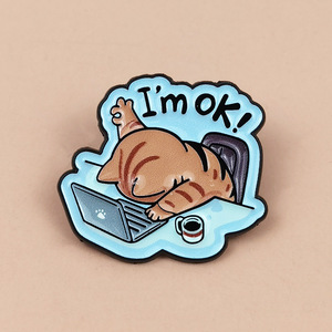 Broche chat amusant de dessin animé, design mignon et drôle, avec <span class=keywords><strong>phrase</strong></span> courte en anglais, accessoire pour vêtements et sacs à dos, badge en alliage effet goutte d'huile - Product Image 1