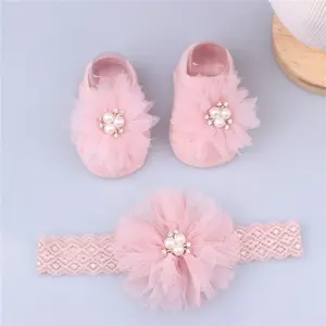 Compra a granel Lovely Pearl Bows Baby Headband <span class=keywords><strong>Calcetines</strong></span> Set Antideslizante Calcetín de algodón Encaje Flor Recién nacido Banda para el cabello Turbante Girl Hair - Product Image 3