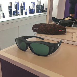 نظارات حماية من الليزر بثلاثة أطوال موجية 755 نانومتر و532 نانومتر و1064 نانومتر للحماية من أشعة الليزر في مجالات التجميل والطب - Product Image 6