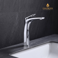 Robinet de salle de bain moderne à corps haut, monocommande, mitigeur de lavabo chaud et froid chromé pour hôtel, villa et appartement