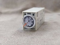 H3y-4 Timer Tunda Aktifkan Daya 10 detik 100-120 Vac Banyak 5 Buah Baru dan Asli Garansi Satu Tahun Baru dan Asli Garansi Satu Tahun
