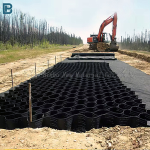 เซลล์ภูมิศาสตร์ระบบเซลลูลาร์ HDPE Geocell พื้นผิวแบบมีรูพรุนสำหรับถนนและลาดชัน - Product Image 2