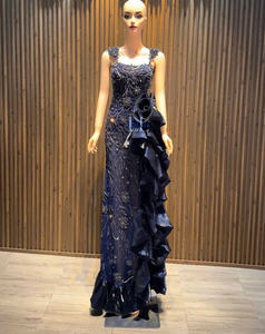 Robe de soirée sirène sans manches de luxe pour femmes, tissu en soie, strass haut de gamme pour femmes au Vietnam - Product Image 3