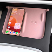 Per Tesla Model 3 e Model Y: Tappetino Antiscivolo in Silicone per Caricatore Wireless della Console Centrale, Accessori Interni per Auto