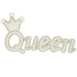 Benutzer definierte Perle Strass Wörter Queens Crown Eisen auf Buchstaben Patches Applique 3D Pearl Letter Patches für Kleidung Abzeichen