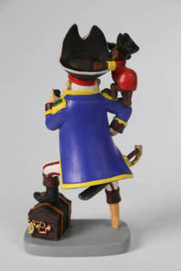 Figura de Gnomo Pirata con Cofre <span class=keywords><strong>del</strong></span> <span class=keywords><strong>Tesoro</strong></span> de Resina para Decoración de Halloween y Cuarto de Hombre - Product Image 3