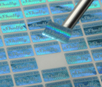 Autocollant holographique 3D personnalisé avec logo, multicolore (or, vert, bleu, argent), étiquette laser holographique inviolable, effet 'VOID' (VOID si l'étiquette est retirée)