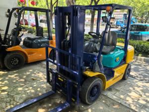 Tout nouveau chariot élévateur FD30T-14 KOMATSU avec moteur de construction d'excellentes machines d'occasion à bon prix - Product Image 3
