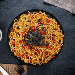 Kotak mie instan Ramen Korea panas dan pedas/tas dikemas saus goreng ganda dengan rasa ayam panas mie kering lezat