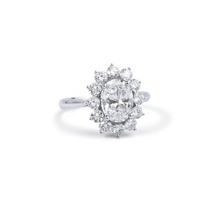Bague de fiançailles en diamant de laboratoire ovale 2 CT, certifiée IGI, E F VS1 VS2, avec diamants latéraux de 0,9 CT, or 9K 14K 18K, bijoux - Product Image 2