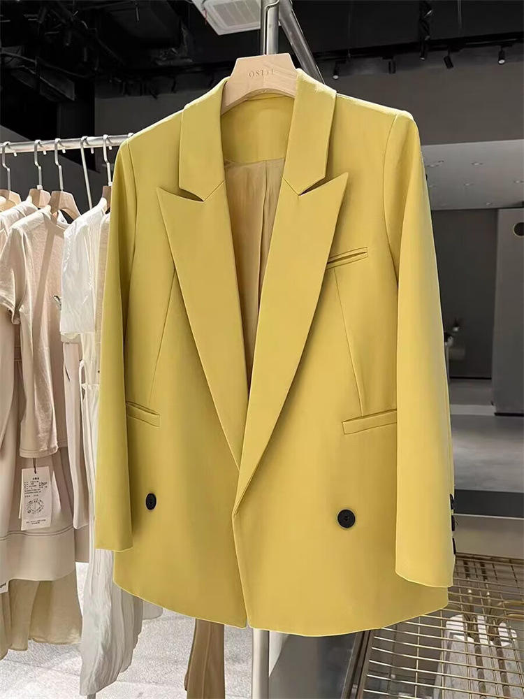 สีเหลือง