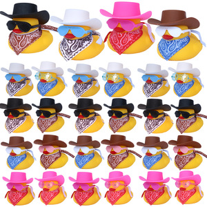 Petit canard jaune accessoires chapeau écharpe lunettes voiture jouet idéal pour les jouets promotionnels - Product Image 2