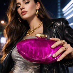 Nuevo Estilo de Bolso de Mano Transparente para Mujer, Moderno y Elegante, en Forma de Bala, con Forro de Algodón - Product Image 1