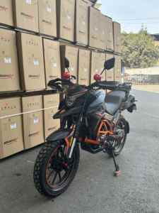 2024 fabbrica <span class=keywords><strong>cross</strong></span> <span class=keywords><strong>250</strong></span> scooter a gas personalizzazione pitbike a buon mercato 250cc enduro motocicli motore da corsa benzina dirt bike <span class=keywords><strong>250</strong></span>
