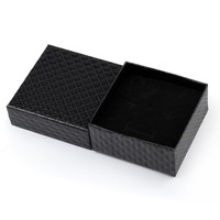 Boîte cadeau rectangulaire haut de gamme personnalisée en carton gris avec couvercle ciel-terre, doublure en éponge et dorure à chaud pour bagues et bracelets