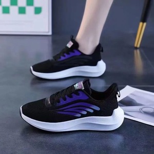 Sports Shoes with Anti-slip Rubber Sole, Mesh Upper, Comfortable and Breathable, Casual Shoes, Running Shoes, Thick Sole - Product Image 4