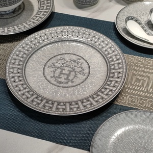 Juego de vajilla y platos de cerámica de lujo de 10 piezas al por mayor - Product Image 3