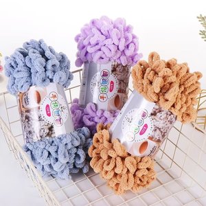 Fil à tricoter bouclé en chenille épaisse, plusieurs couleurs, doux, 100 % polyester, prix abordable, vente en gros - Product Image 3