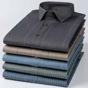 Camicia da <span class=keywords><strong>uomo</strong></span> <span class=keywords><strong>Slim</strong></span> <span class=keywords><strong>Fit</strong></span> a maniche lunghe a righe Casual da ufficio elasticizzata senza rughe in filato traspirante Anti-Pilling tinto per la primavera - Product Image 4