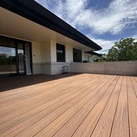 Revêtement de terrasse extérieur imperméable facile à installer, fabriqué en usine, terrasse composite pour patios