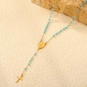 Bijoux religieux en acier inoxydable pour femmes hommes personnalisé coloré bleu/noir/rouge chaîne de perles statue de jésus breloque collier croix - Product Image 3