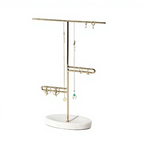 Expositor de Joyería de Metal Dorado para Decoración de Mesa con 3 Niveles para Collares, Pulseras y Anillos en Oferta - Product Image 1
