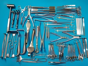 Nuevo Juego de Instrumentos Quirúrgicos Ortopédicos Básicos de Alta Calidad, 74 Piezas, Acero Inoxidable Alemán, Reutilizable y Autoclavable - Product Image 1