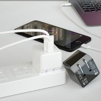 Pengisi Daya PD 20W Kompatibel Model 15-17 Inci Kaki Lipat Desain Dual-port A-C Pengisian Cepat Ponsel Tablet ABS Universal