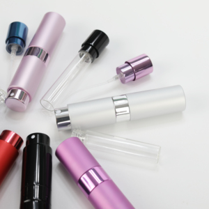 โรงงานจีนขายตรง ขวดสเปรย์น้ำหอมพกพาขนาด 10 มล. พร้อมหัวปั๊มแบบปิดผนึก คุ้มค่าที่สุด ตัวเลือกแบบเติมได้ - Product Image 5