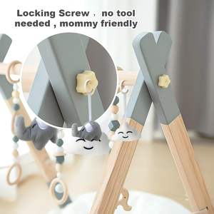 202412 Houten <span class=keywords><strong>Baby</strong></span> Speelgym Opvouwbaar Frame Activiteitengym Hangende Beugel met 5 <span class=keywords><strong>Baby</strong></span> Speelgoed Natuurlijk voor Pasgeboren <span class=keywords><strong>Baby</strong></span> - Product Image 3