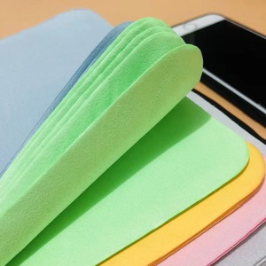 Chiffonnette de nettoyage pour <span class=keywords><strong>lunettes</strong></span> en microfibre suédée personnalisée, emballée individuellement, chiffonnette douce pour essuyer les verres - Product Image 3